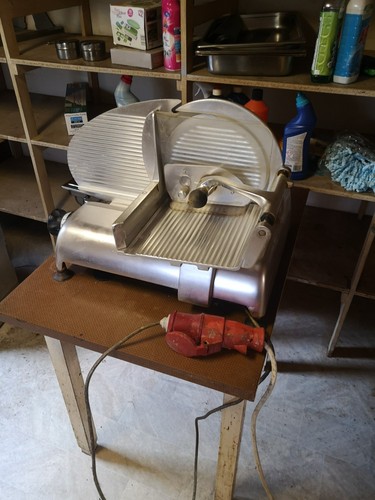 Aufschnittmaschine wurst - aufschnittmaschine,